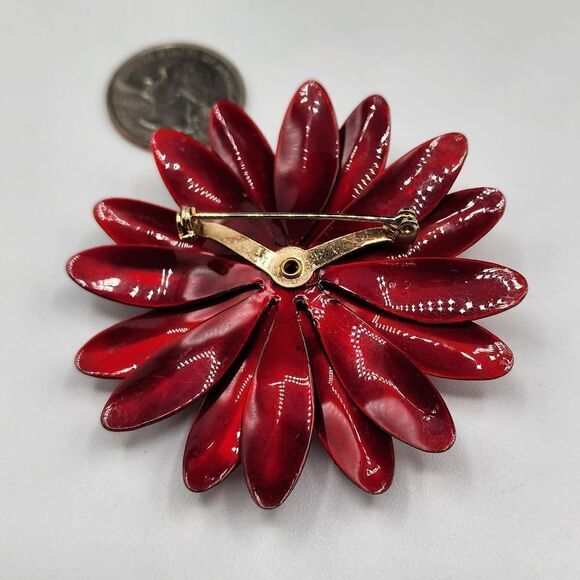 Red & gold flower brooch - Picture 3 of 3